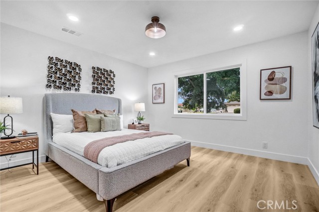 2842 E Virginia Avenue, Anaheim CA: https://media.crmls.org/medias/6f99fcae-dc80-45f8-aee7-51fbf0eba228.jpg