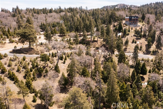 Detail Gallery Image 9 of 14 For 226 Hidden Forest Rd, Lake Arrowhead,  CA 92352 - – Beds | – Baths