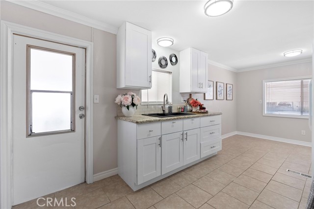 27150 Shadel Road, Menifee CA: https://media.crmls.org/medias/6f9a7b2c-3b80-43f9-8748-75a282e384d1.jpg
