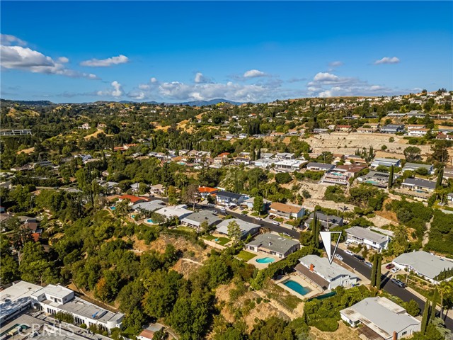 Detail Gallery Image 70 of 75 For 6040 Pat Ave, Woodland Hills,  CA 91367 - 5 Beds | 4/2 Baths