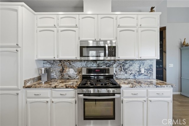 Detail Gallery Image 14 of 49 For 29913 Revis, Coarsegold,  CA 93614 - 4 Beds | 3 Baths