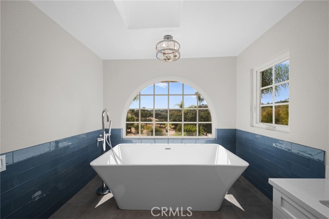 Detail Gallery Image 33 of 68 For 2456 Reche Rd, Fallbrook,  CA 92028 - 6 Beds | 3/1 Baths