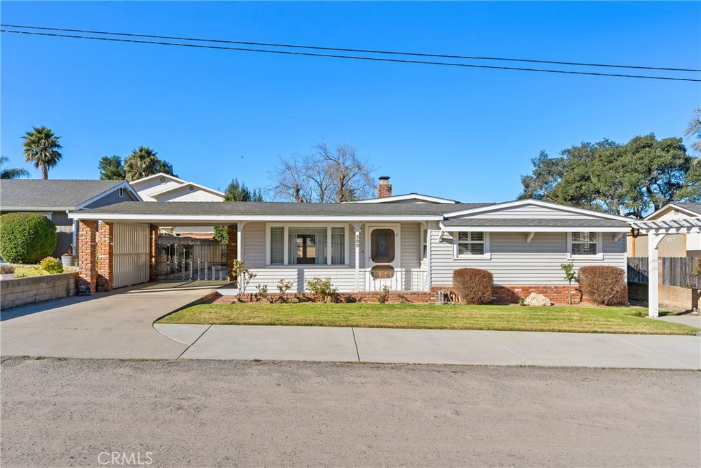 282 E Foster Road
