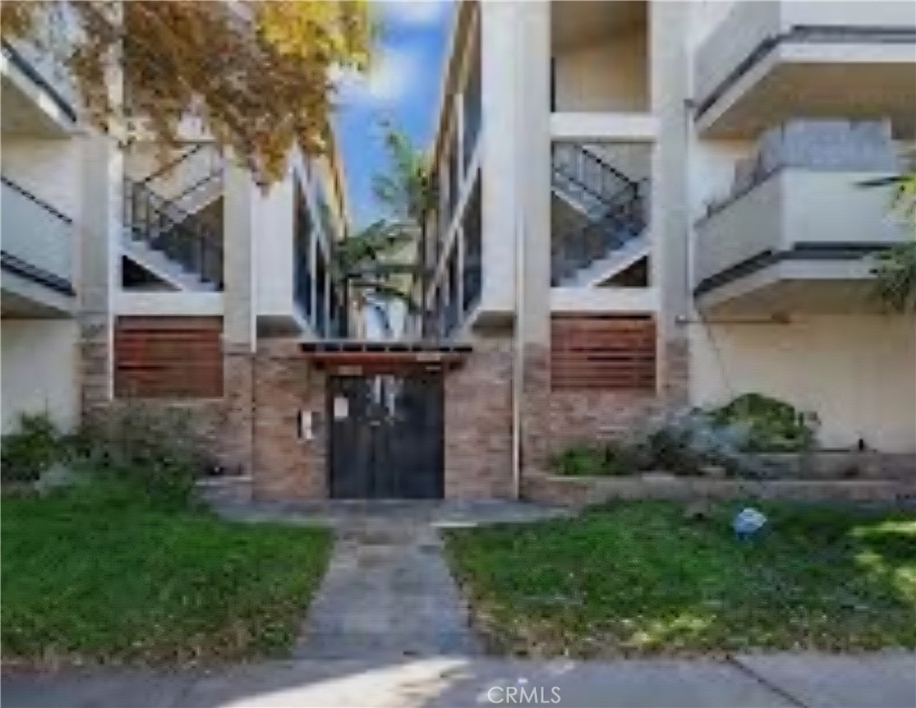 1070 Temple Avenue #103