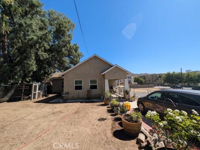 305 W Sumner Ave, Lake Elsinore, CA 92530