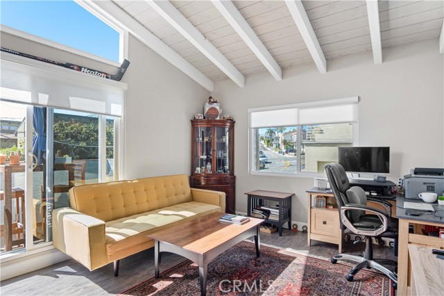 1709 Marshallfield Ln., Redondo Beach, California 90278, 3 Bedrooms Bedrooms, ,1 BathroomBathrooms,Residential,Sold,Marshallfield Ln.,SB22047110