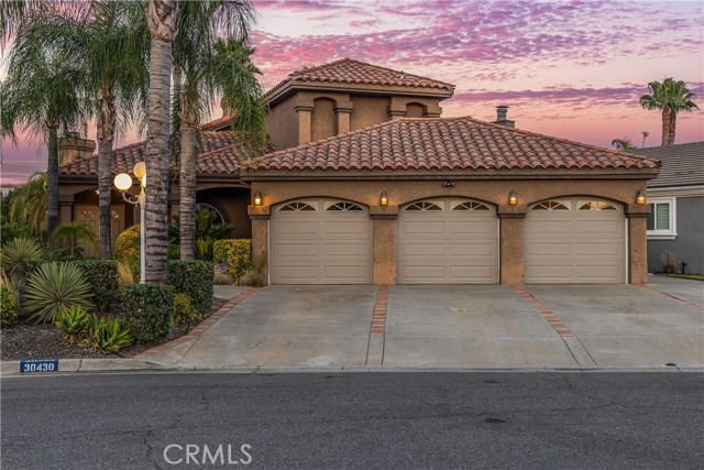 Detail Gallery Image 1 of 1 For 30430 Harbor Cir, Canyon Lake,  CA 92587 - 3 Beds | 3 Baths