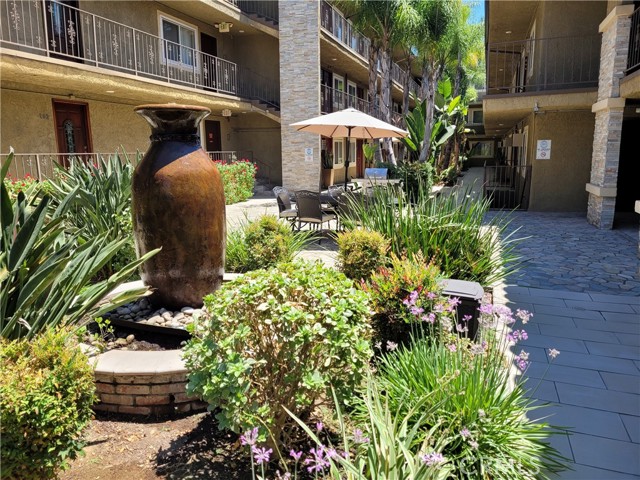 Detail Gallery Image 1 of 1 For 3220 Altura Ave #222,  Glendale,  CA 91214 - 1 Beds | 1 Baths