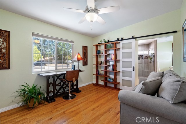 1002 Par Avenue, Paso Robles CA: https://media.crmls.org/medias/6f9f7416-01d0-440b-b874-b21499aa80e7.jpg