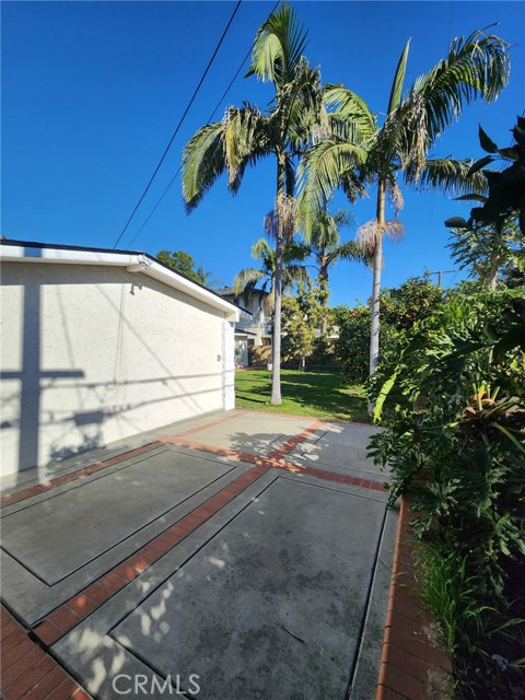 Detail Gallery Image 3 of 4 For 1626 E 15th St, Santa Ana,  CA 92701 - 4 Beds | 2 Baths