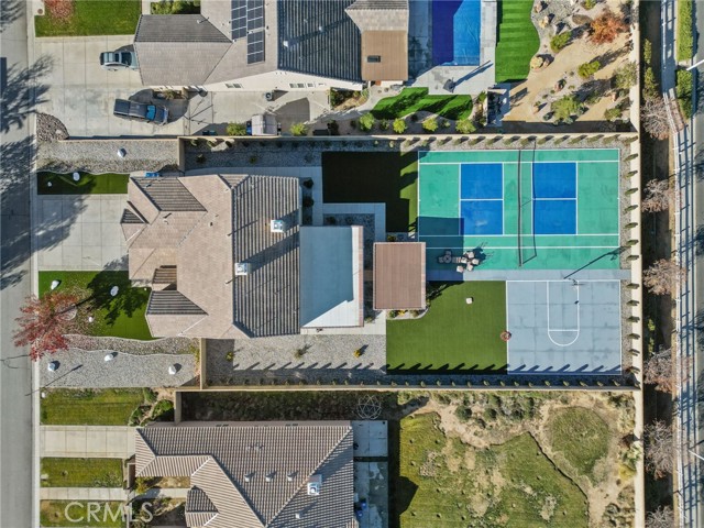 Detail Gallery Image 10 of 55 For 3625 Paddock Way, Quartz Hill,  CA 93536 - 6 Beds | 4/2 Baths