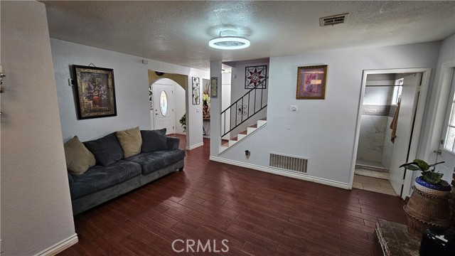 Detail Gallery Image 9 of 32 For 1820 E Avenue J 10, Lancaster,  CA 93535 - 4 Beds | 3 Baths