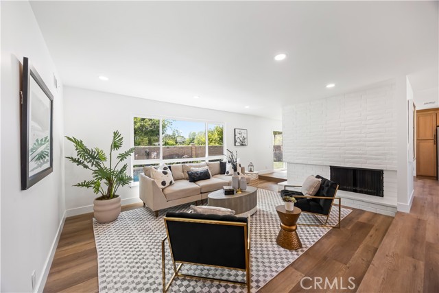 1809 Celeste Lane, Fullerton CA: https://media.crmls.org/medias/6fa12a40-8997-4733-8bd2-5285238a52b8.jpg