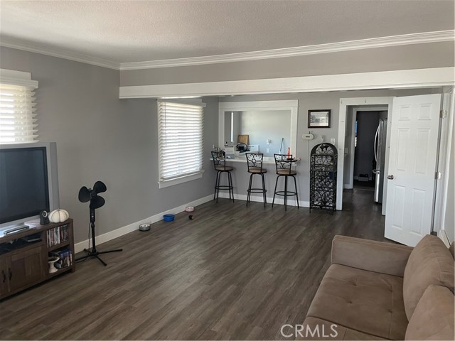 7702 Comstock photo 5
