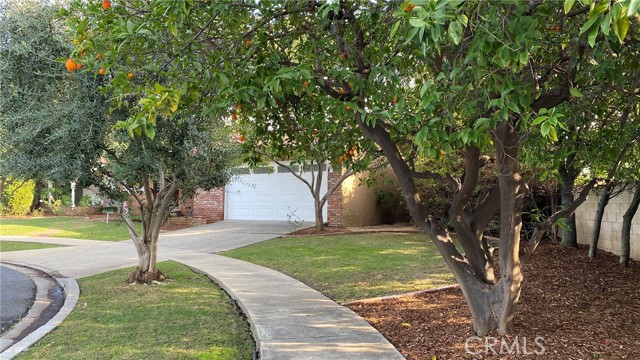 Detail Gallery Image 2 of 24 For 12972 Woodlawn Ave, Tustin,  CA 92780 - 3 Beds | 2 Baths