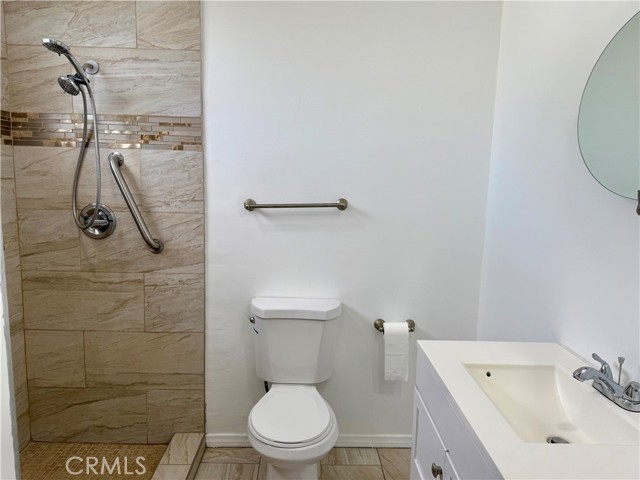 Detail Gallery Image 9 of 10 For 460 S Mott, Los Angeles,  CA 90033 - 2 Beds | 2 Baths