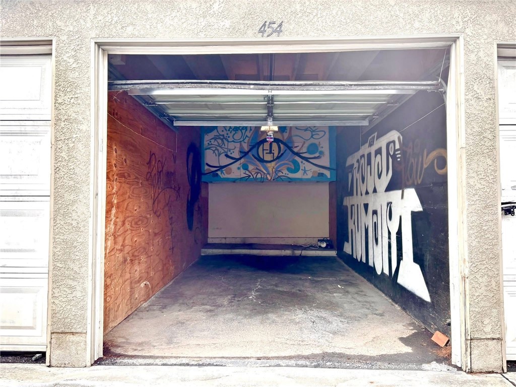 https://media.crmls.org/medias/6fa1dca5-5a1a-424b-a72d-c85bb8c4496e.jpg?preset=X-Large