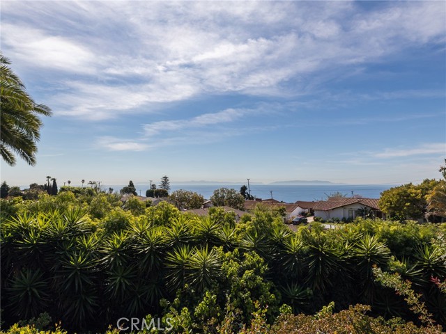 4332 Dauntless Drive, Rancho Palos Verdes, California 90275, 4 Bedrooms Bedrooms, ,3 BathroomsBathrooms,Residential,Sold,Dauntless,PV22048433