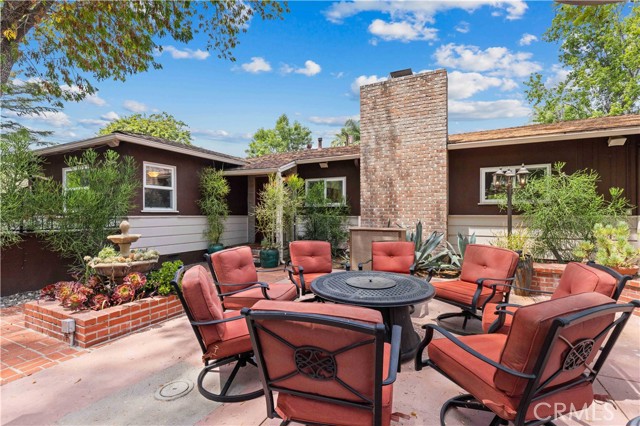 13405 Tiara Street, Valley Glen CA: https://media.crmls.org/medias/6fa23594-d36a-464a-877a-82811ab3874a.jpg