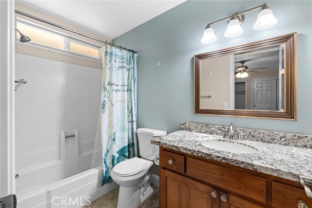 18 Jasper Drive, Chico CA: https://media.crmls.org/medias/6fa2cea2-aaa9-43ff-84ef-7b0e13a4ca64.jpg