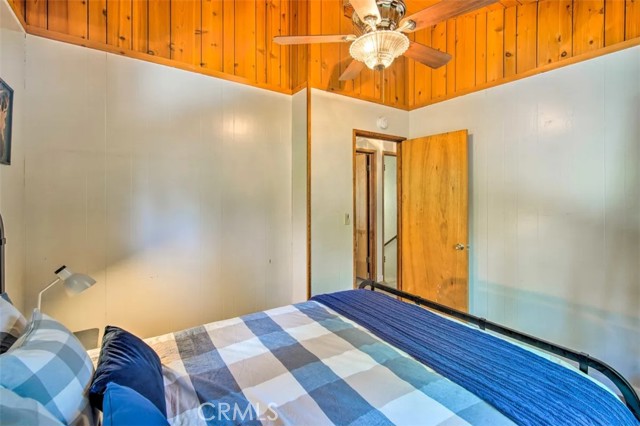 Detail Gallery Image 13 of 28 For 5829 Lone Pine Canyon Rd, Wrightwood,  CA 92397 - 3 Beds | 2 Baths