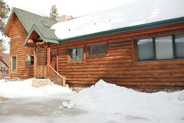 826 Boulder Road, Big Bear Lake CA: https://media.crmls.org/medias/6fa5758b-98a3-42f2-8d16-d73c5b3d67aa.jpg
