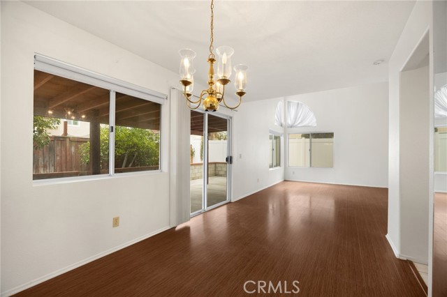 3631 Snowdrift Drive, Riverside CA: https://media.crmls.org/medias/6fa74329-899b-419a-89bc-d8ef6373a6a2.jpg