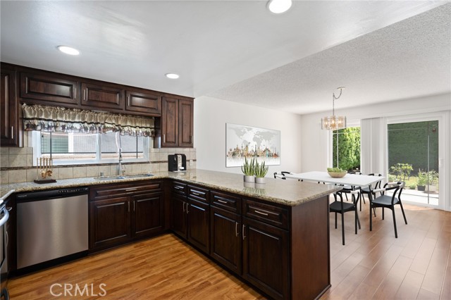 26424 Senator Avenue, Harbor City CA: https://media.crmls.org/medias/6fa7445a-85b0-4176-90d0-d03aa66cb382.jpg
