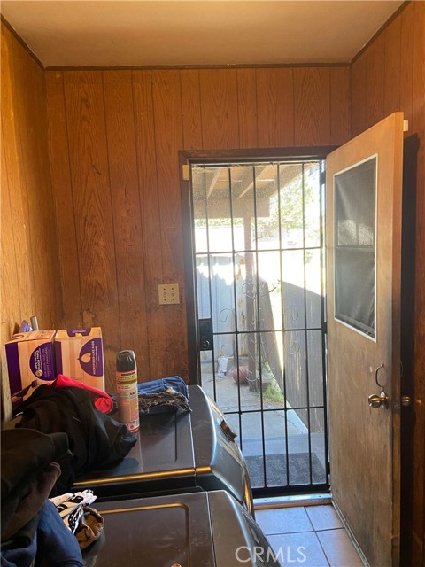 Detail Gallery Image 5 of 5 For 4203 Deland Ave, Pico Rivera,  CA 90660 - 3 Beds | 1 Baths
