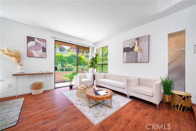 Detail Gallery Image 6 of 25 For 1188 Walnut Grove a,  Rosemead,  CA 91770 - 2 Beds | 2 Baths