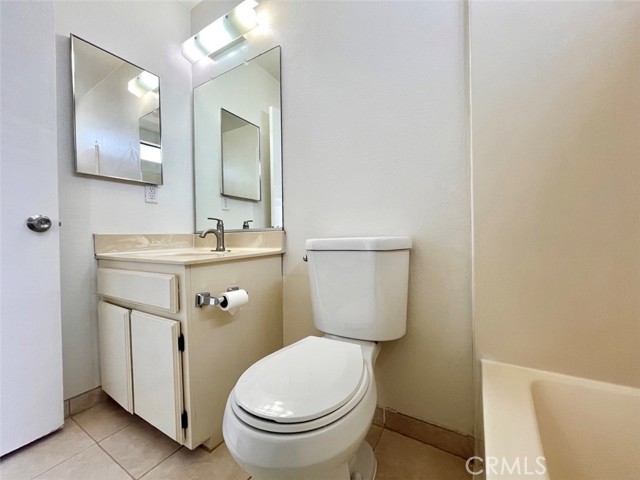 Detail Gallery Image 21 of 31 For 418 N 1st St #D,  Alhambra,  CA 91801 - 3 Beds | 2/1 Baths