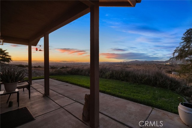 Detail Gallery Image 5 of 74 For 22428 Valley View Rd, Apple Valley,  CA 92308 - 6 Beds | 4/1 Baths