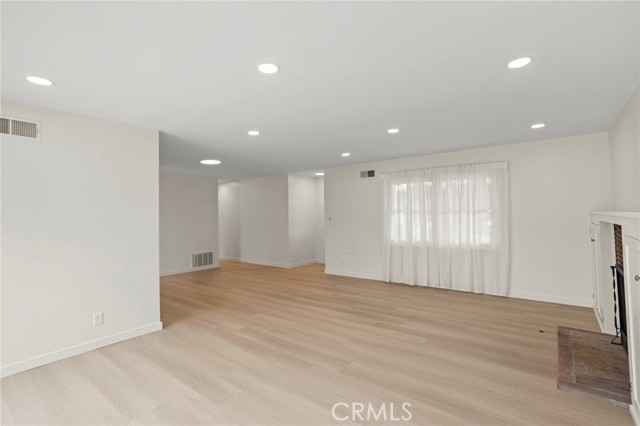 Detail Gallery Image 6 of 32 For 3483 Wanda, Riverside,  CA 92506 - 3 Beds | 2 Baths