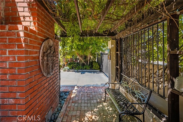 Detail Gallery Image 27 of 65 For 521 N Clementine St, Anaheim,  CA 92805 - 3 Beds | 3 Baths