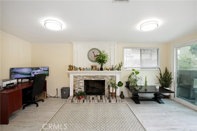 Detail Gallery Image 5 of 19 For 7642 Arnett, Downey,  CA 90241 - 2 Beds | 1 Baths