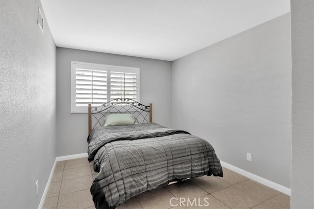 15728 Stevens Avenue, Bellflower CA: https://media.crmls.org/medias/6fac51e7-0fc3-4338-a64e-b28bf5840e17.jpg