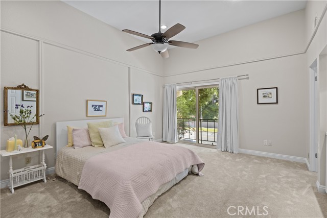 22255 1/4 Erwin Street, Woodland Hills CA: https://media.crmls.org/medias/6fac5354-a6d5-48b2-88f9-12bb972a0aae.jpg
