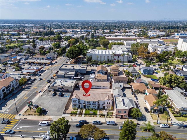 Detail Gallery Image 3 of 29 For 6747 Pickering #B,  Whittier,  CA 90601 - 3 Beds | 2/1 Baths