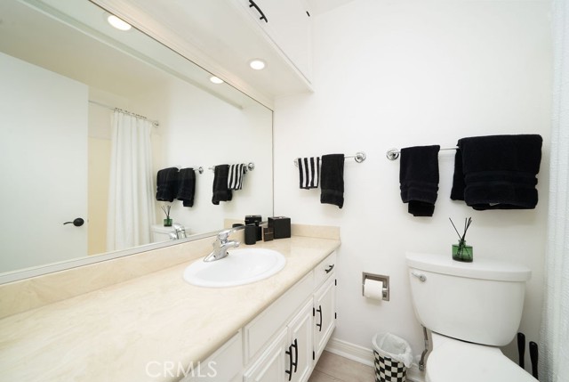 Detail Gallery Image 24 of 57 For 101 Scholz Plaza Ph 16, Newport Beach,  CA 92663 - 2 Beds | 2 Baths
