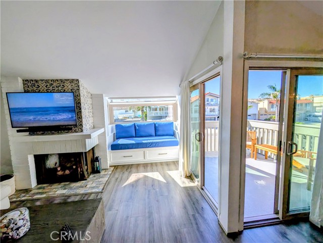 Front Image Thumbnail for CRSR26102925