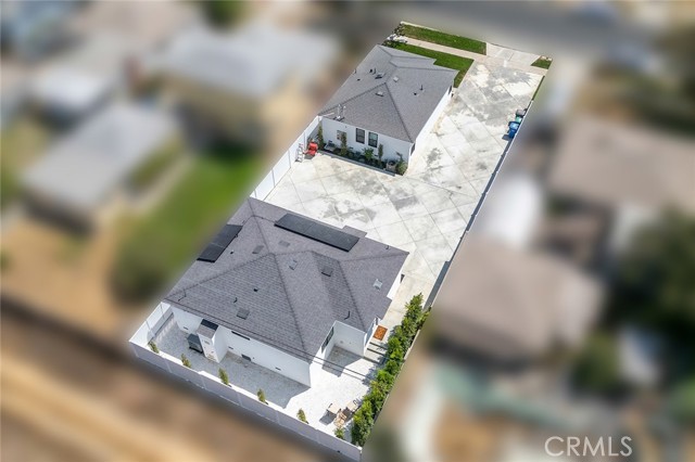 765 E Silva Street, Long Beach CA: https://media.crmls.org/medias/6fb1306c-f6eb-4b38-8503-d53b5abe7da7.jpg