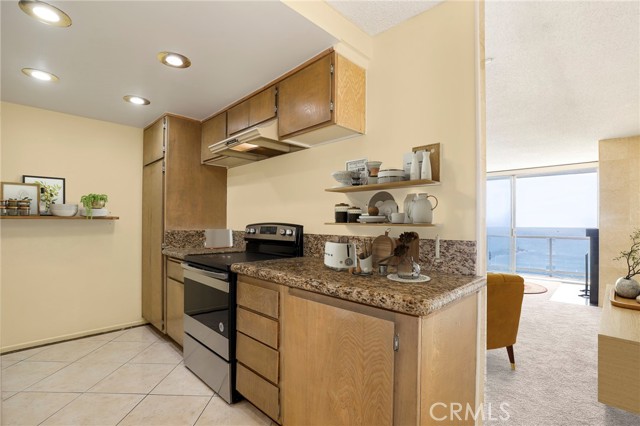 Detail Gallery Image 8 of 16 For 615 Esplanade #302,  Redondo Beach,  CA 90277 - 1 Beds | 1 Baths
