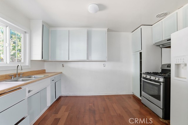 Detail Gallery Image 26 of 41 For 726 Weelo Dr, Costa Mesa,  CA 92627 - 4 Beds | 2 Baths