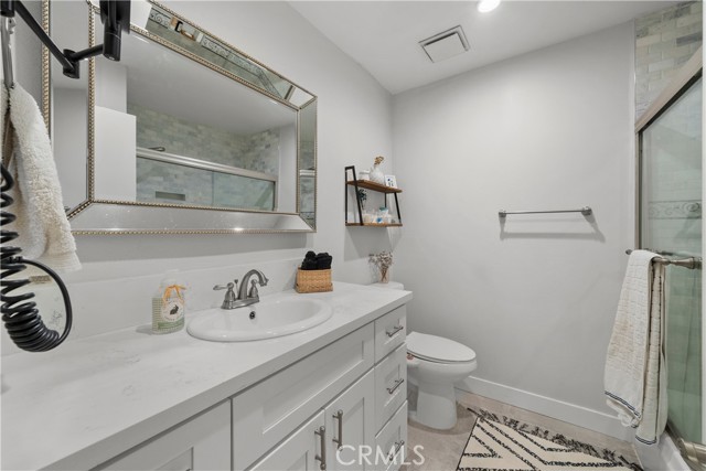 Detail Gallery Image 33 of 45 For 10214 Larwin Ave #3,  Chatsworth,  CA 91311 - 4 Beds | 3 Baths