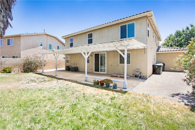 Detail Gallery Image 17 of 18 For 6907 Massy Harris, Corona,  CA 92880 - 4 Beds | 2/1 Baths