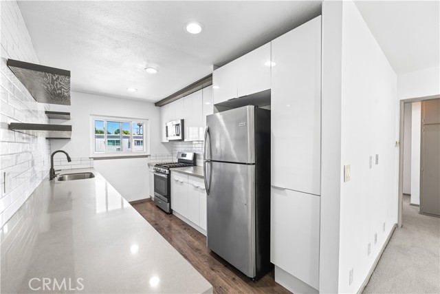 Detail Gallery Image 7 of 20 For 7135 Coldwater Canyon Ave #16,  North Hollywood,  CA 91605 - 2 Beds | 1 Baths
