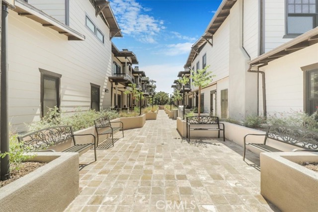 Detail Gallery Image 34 of 39 For 569 Lincoln Ave #8,  Pasadena,  CA 91103 - 3 Beds | 2 Baths