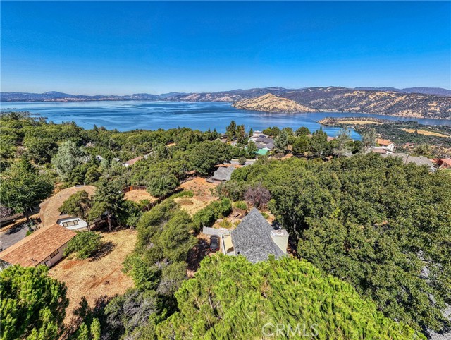 7847 Evergreen Drive, Kelseyville CA: https://media.crmls.org/medias/6fb40b53-2849-4d5d-84c6-c1fa03e54d8c.jpg