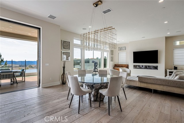 Detail Gallery Image 31 of 71 For 20532 W Birmingham Way, Porter Ranch,  CA 91326 - 4 Beds | 4/1 Baths