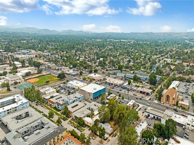 7049 Vassar Avenue, Canoga Park CA: https://media.crmls.org/medias/6fb4b5f8-c759-4411-9ca0-67226e29b781.jpg